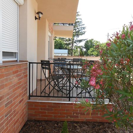 Imola Es Andrea Apartmanhaz 2 Hajdúszoboszló Buitenkant foto
