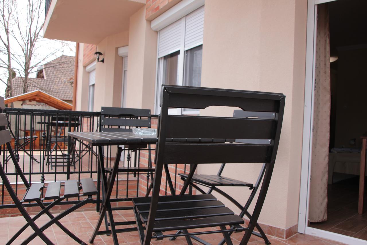 Imola Es Andrea Apartmanhaz 2 Hajdúszoboszló Buitenkant foto