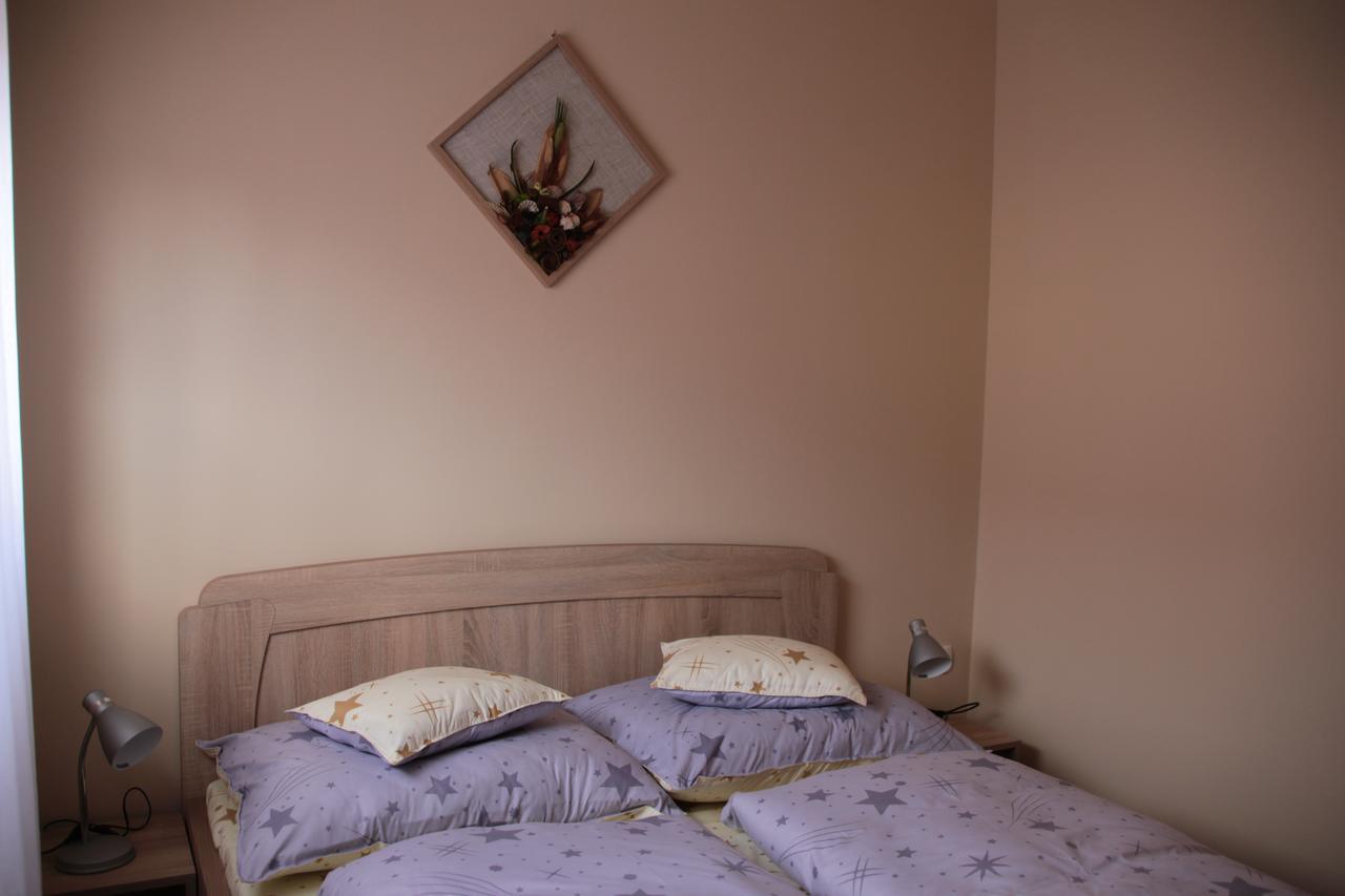 Imola Es Andrea Apartmanhaz 2 Hajdúszoboszló Buitenkant foto