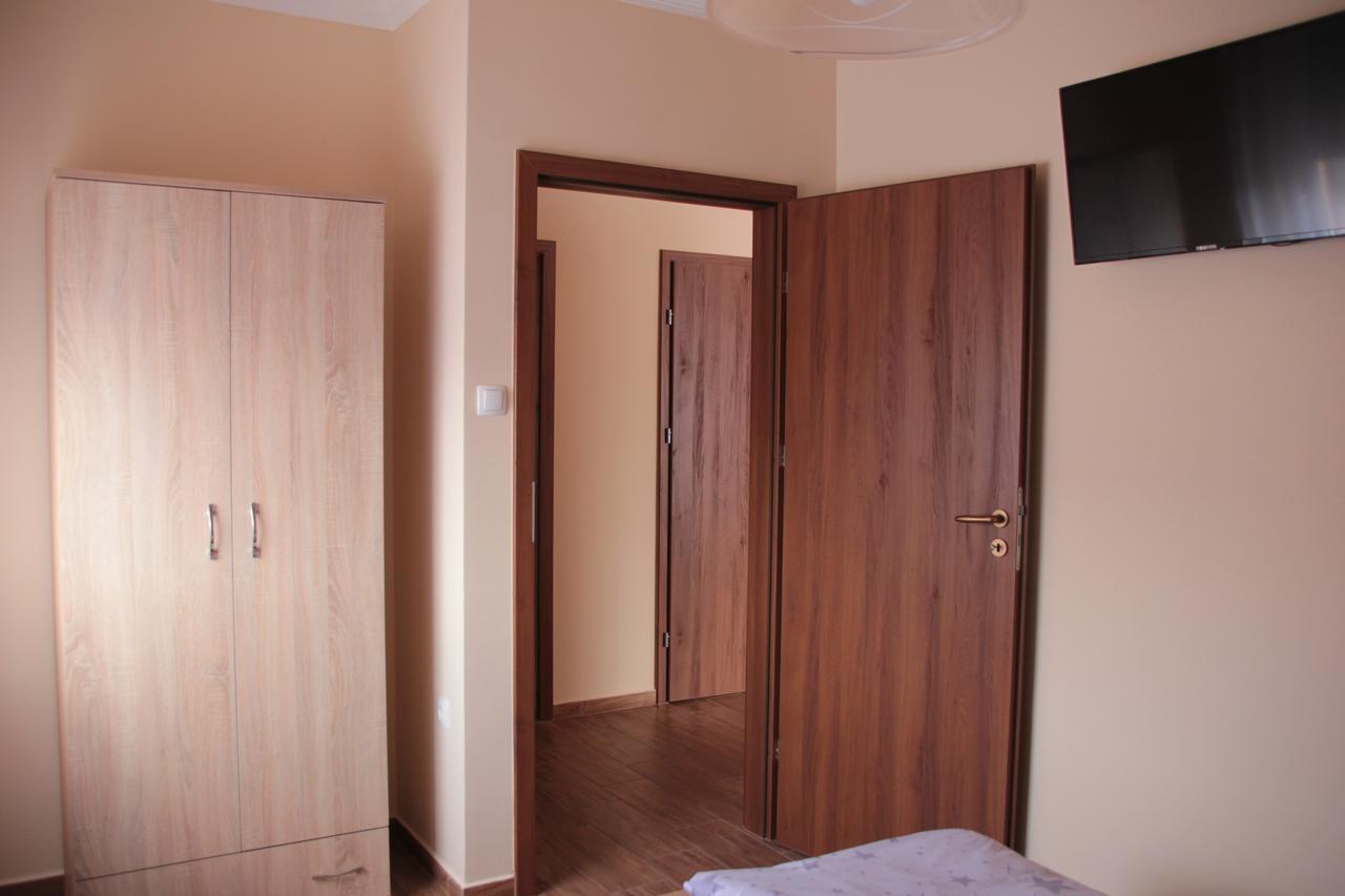 Imola Es Andrea Apartmanhaz 2 Hajdúszoboszló Buitenkant foto