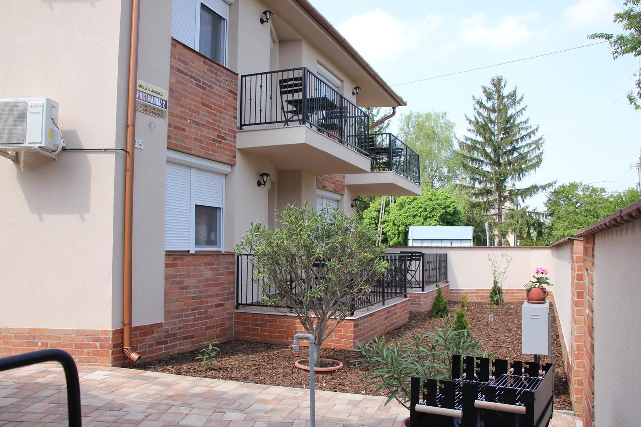 Imola Es Andrea Apartmanhaz 2 Hajdúszoboszló Buitenkant foto