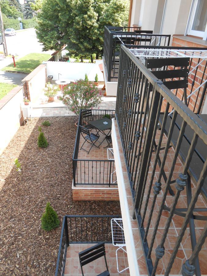 Imola Es Andrea Apartmanhaz 2 Hajdúszoboszló Buitenkant foto